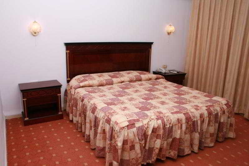 Gardens Hotel Amman Dış mekan fotoğraf